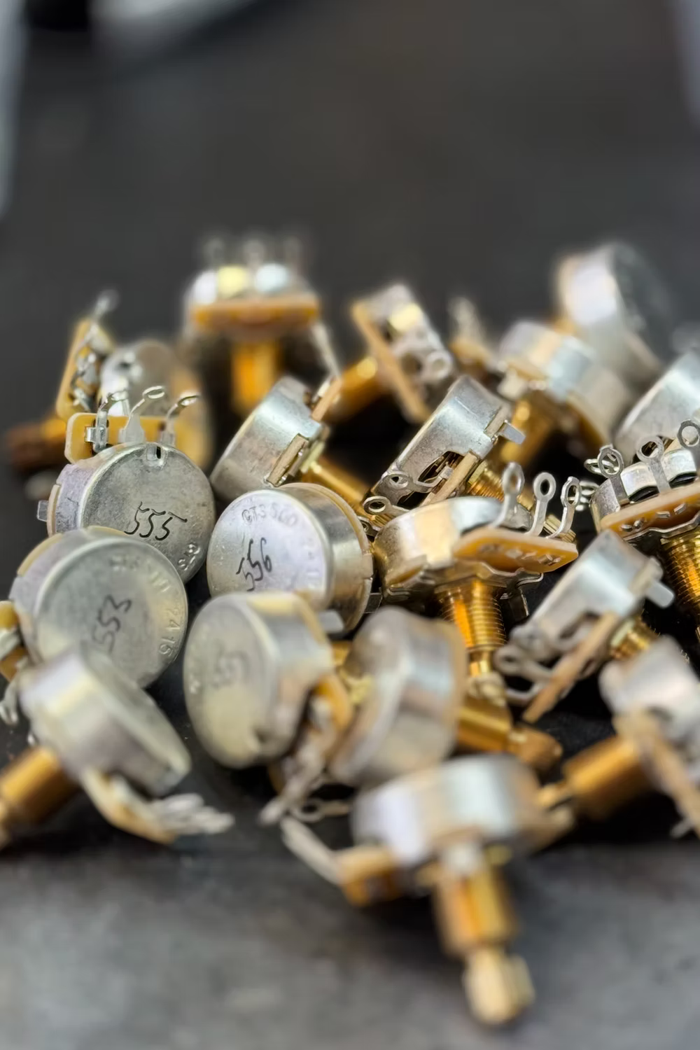 Custom CTS 550 kOhm Potentiometer